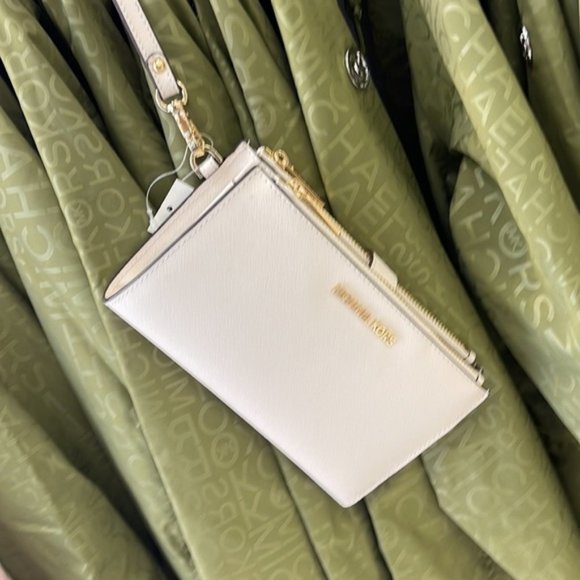 Michael Kors Jet Set Travel Large Double Zip Wristlet Wallet Light Cream Leather - Picture 14 of 16